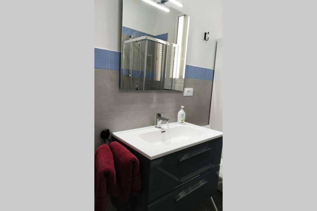 Confortevole Appartamento Vicino Al Centro เลชเช ภายนอก รูปภาพ