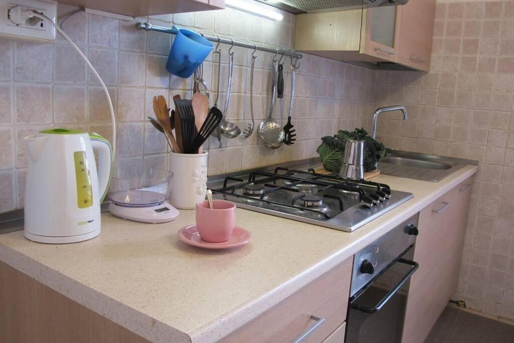 Confortevole Appartamento Vicino Al Centro เลชเช ภายนอก รูปภาพ