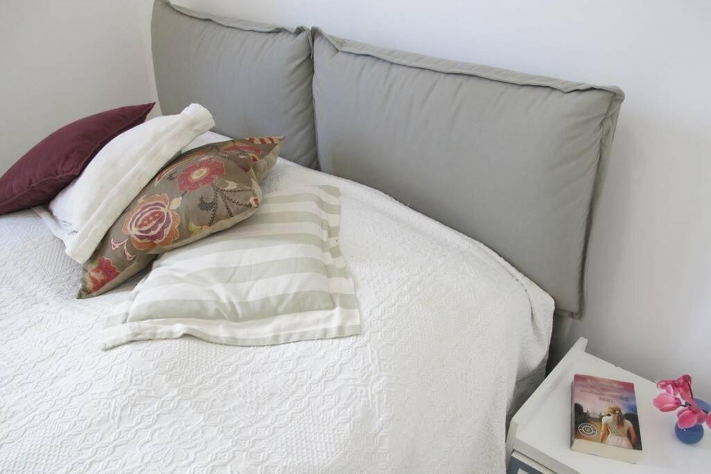 Confortevole Appartamento Vicino Al Centro เลชเช ภายนอก รูปภาพ