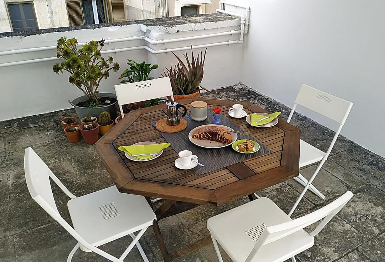 Confortevole Appartamento Vicino Al Centro เลชเช ภายนอก รูปภาพ