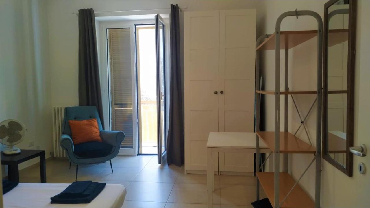 Confortevole Appartamento Vicino Al Centro เลชเช ภายนอก รูปภาพ